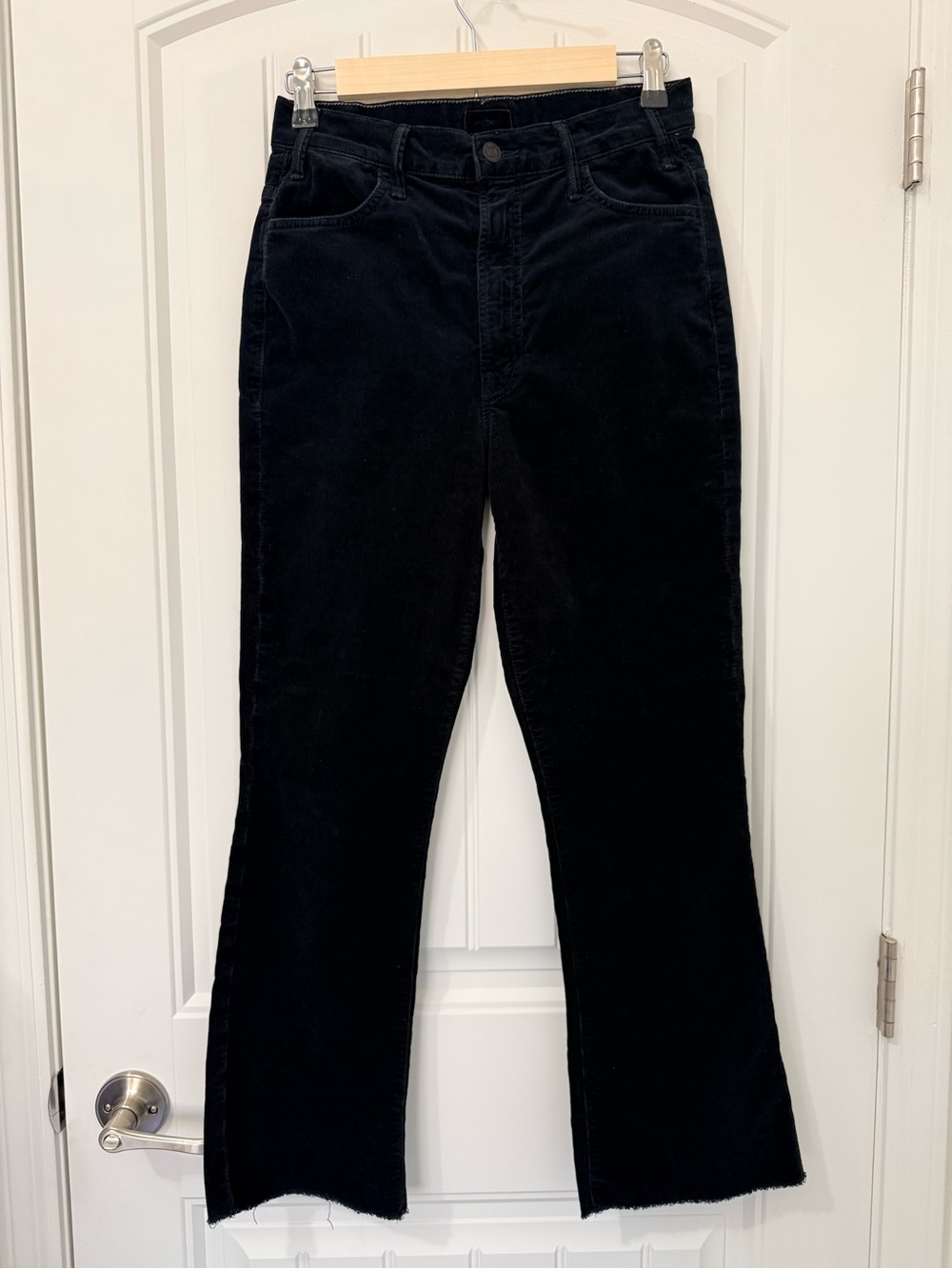 MOTHER Jeans Hustler Ankle Fray Black Corduroy Size 27